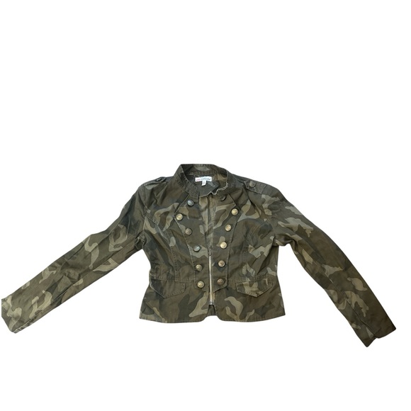 Decibel Jackets & Blazers - Women’s Camouflage Military Style Jacket Size Large.